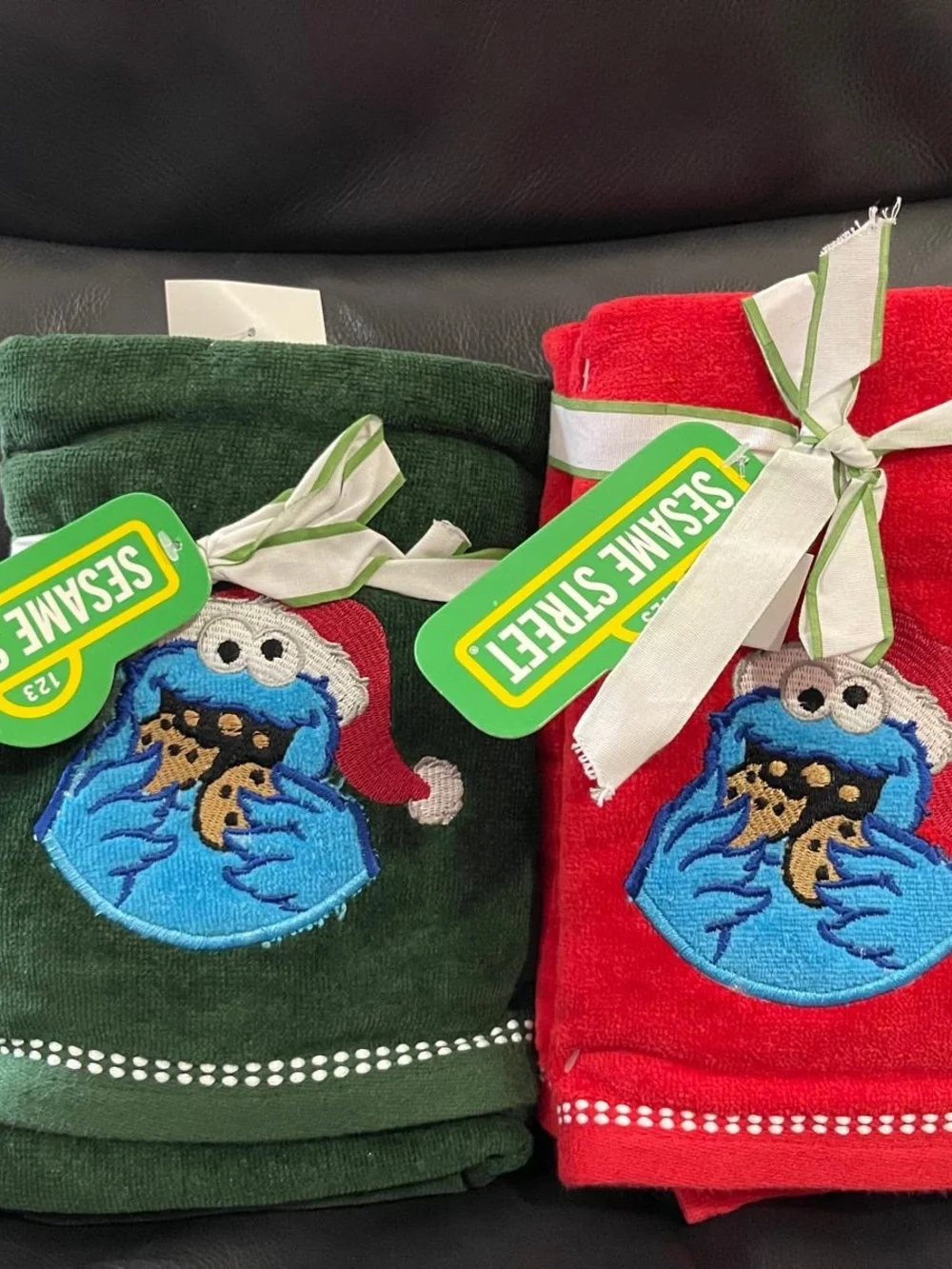 Christmas Sesame Street Cookie Monster Hand Towels, Set of 2